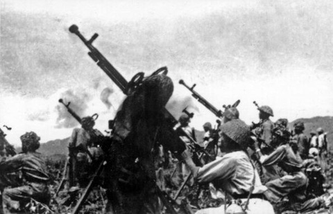 Dien Bien Phu battle, 1954 : battle position of antiaircraft 12, 7mm of Battalion 387, division 308, in readiness for firing