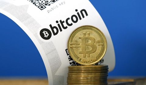 Gia Bitcoin anh 1
