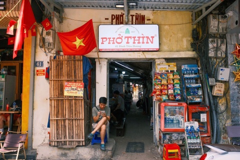 Quan pho duy nhat ben Ho Guom sap phai di doi sau gan 70 nam hinh anh