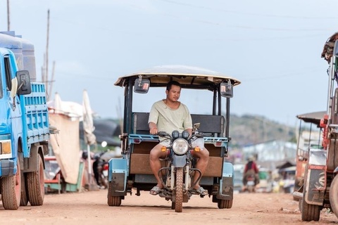 Loat nha hang, khach san tai Campuchia van dong cua tu Covid-19 hinh anh