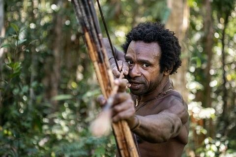 Bo toc tung bi gan voi tuc an thit nguoi o Indonesia hinh anh