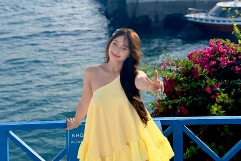 Du khach ke 4 lan nguoi la cho muon xe, quyet khong lay tien o Da Nang hinh anh