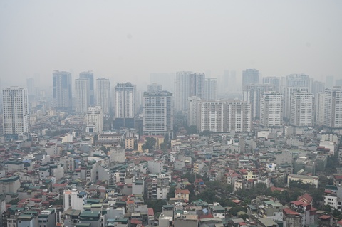 Suong mu o nhiem bao phu Ha Noi tu sang toi chieu hinh anh