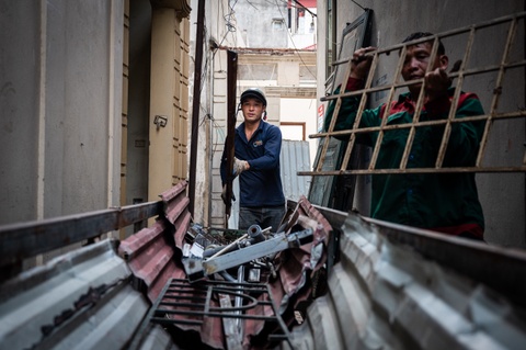 Tat bat ban giao mat bang duong 10 lan Tay Thang Long hinh anh