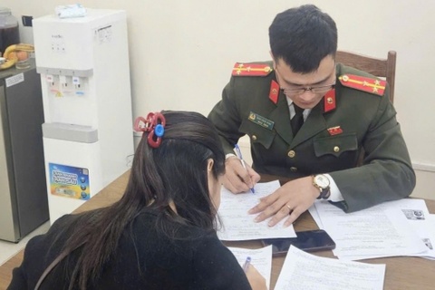 Dang tin sai ve bau cu Quoc hoi, nguoi phu nu bi phat 7,5 trieu hinh anh