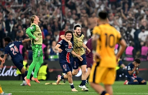 PSG vo dich nho chia tay Mbappe hinh anh
