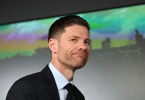 Xabi Alonso chong lai loi nguyen Tay Ban Nha tai Real Madrid hinh anh