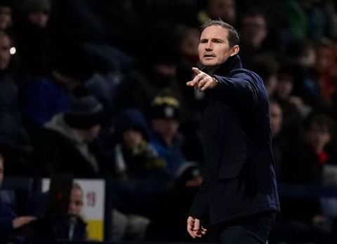 HLV Lampard vo mong hinh anh