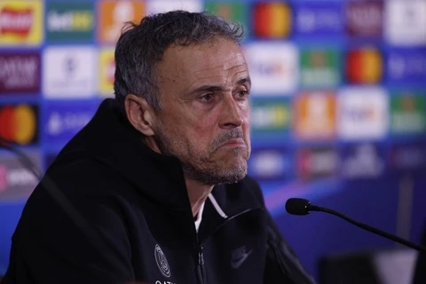 HLV Enrique la 'hung than' cua Premier League hinh anh