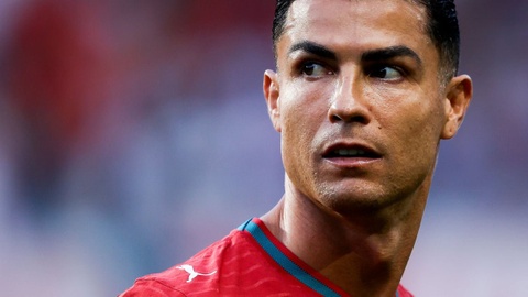Luật sư của HLV Jesus công kích Ronaldo