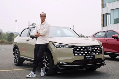 Honda HR-V Hybrid - tiet kiem, cong nghe nhung da du 'suong'? hinh anh
