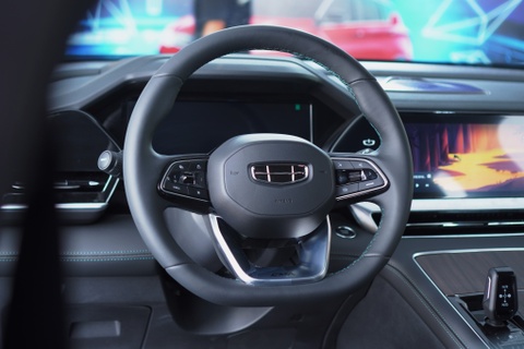 Geely dat muc tieu vuot qua BYD, tro thanh hang xe dien ban chay nhat? hinh anh