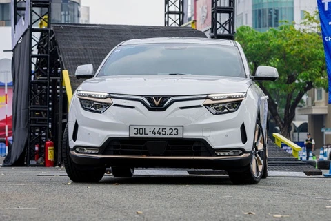 VinFast VF 8 la mau xe dien hiem hoi dat 5 sao NCAP tai Indonesia hinh anh