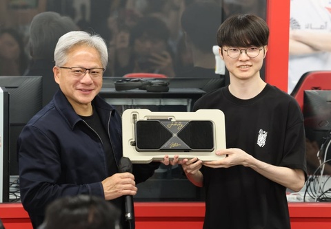 Toi Han Quoc, CEO Nvidia phai gap Faker, truoc ca chu tich LG, Hyundai hinh anh