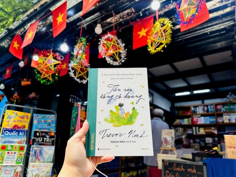 Khi tri tuong tuong thap sang mua Trung thu hinh anh