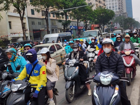 Ha Noi khong 'cam ngat' xe xang trong Vanh dai 1 tu nam 2026 hinh anh