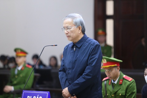 Cuu Bi thu Vinh Phuc Pham Van Vong xin huong an treo de cham soc vo hinh anh