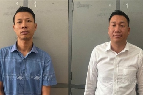 Bat giam doc va pho giam doc cong ty bat dong san o Dong Nai hinh anh