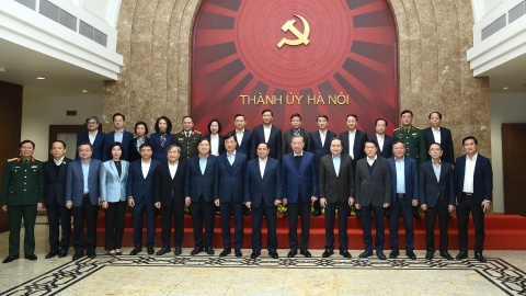 Tong Bi thu To Lam lam viec voi Ban Thuong vu Thanh uy Ha Noi hinh anh