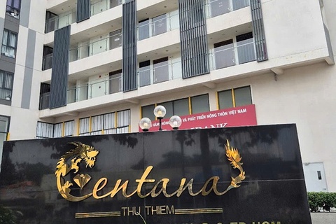 Lay mau nuoc tai chung cu Centana o TP.HCM de xet nghiem hinh anh