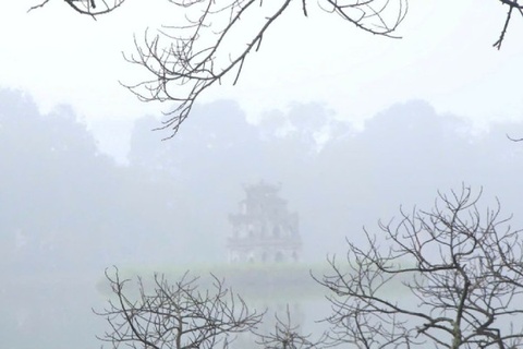 Mien Bac co mua, suong mu, troi ret, mien Nam tiep tuc co nang hinh anh