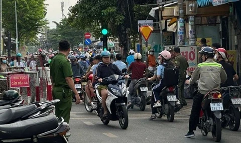 Nhan chung bang hoang ke vu chay quan chay khien me con tu vong hinh anh