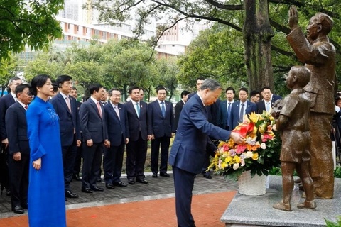 Tong Bi thu, Chu tich nuoc tham di tich Khu hoc xa Trung uong tai TQ hinh anh