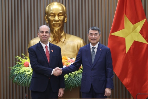 Cuba luon coi Viet Nam la hinh mau trong su nghiep doi moi, phat trien dat nuoc hinh anh