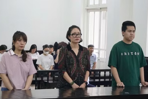 Ba chu giau doanh thu 835 ty dong tu buon hang hieu thoat an tu hinh anh