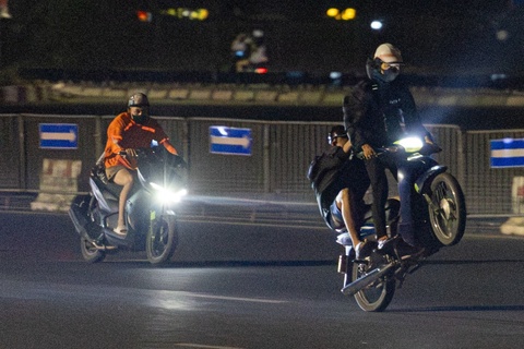 ‘Quái xế’ náo loạn ở Mỹ Đình: Công an Hà Nội triệu tập 9 thanh thiếu niên