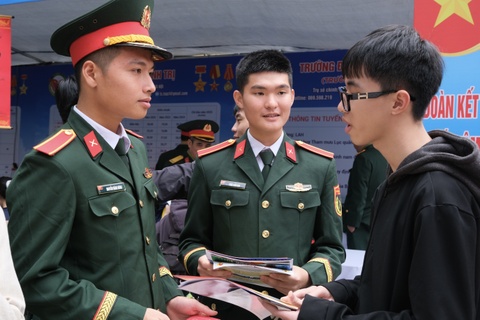 20 trường quân đội bỏ xét tuyển học bạ