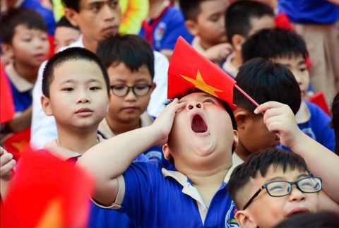 Lam phat le truong thanh, mam non, tieu hoc cung rinh rang, bay ve? hinh anh