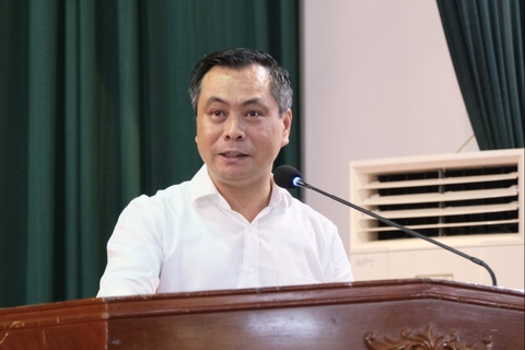 Hieu truong CD Du lich Ha Noi tung noi gi khi bi to 'an chan' tien A80 hinh anh