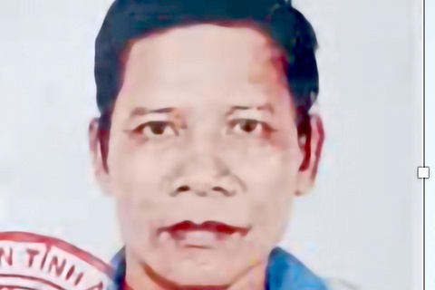 Truy na doi tuong chui boi, keo ghe cua luc luong tuan tra tren bien hinh anh
