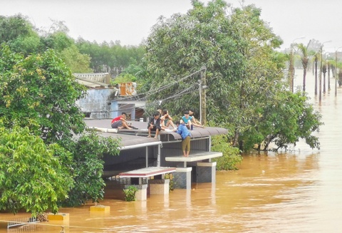 cuu tro nguoi Quang Tri anh 1