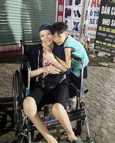 nu canh sat ung thu anh 1