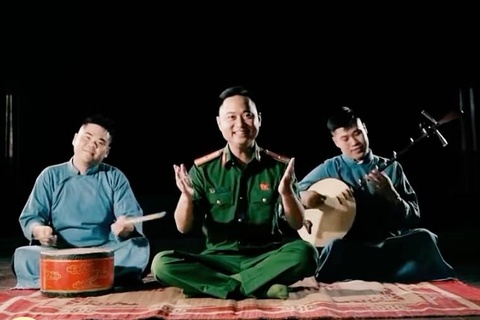 Clip tuyen truyen cua cong an Ha Noi gay bao mang hinh anh