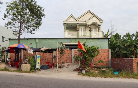 xay tuong chan nha dan anh 1