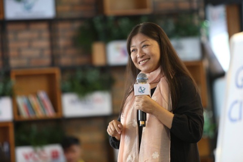 Chuyen gia nhuong quyen Nguyen Phi Van anh 1