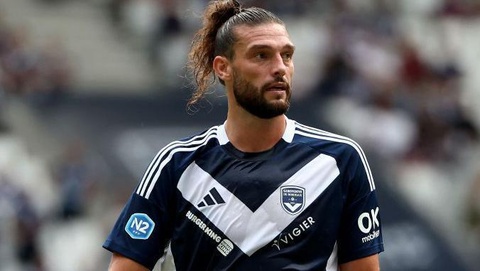 Andy Carroll giup Bordeaux 'lot xac' hinh anh