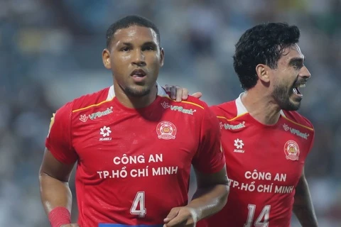 Trung ve cua CLB CA TP.HCM gia nhap doi bong Brazil hinh anh