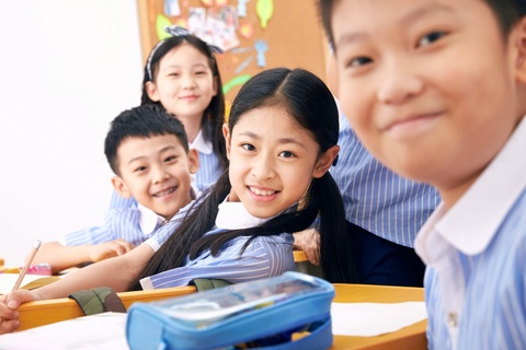 'Con nhà người ta' là ai mà cha mẹ cứ liên tục đem ra so sánh với con?