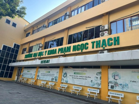 Ứng viên giáo sư bị loại bất ngờ, hiệu trưởng gửi văn bản khẩn