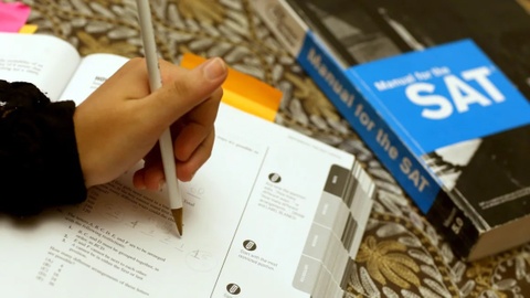 Đại học trong nước 'ngáo' điểm SAT trong tuyển sinh?