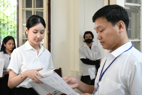 Chấm kiểm tra ít nhất 5% bài Ngữ văn kỳ thi tốt nghiệp THPT 2025