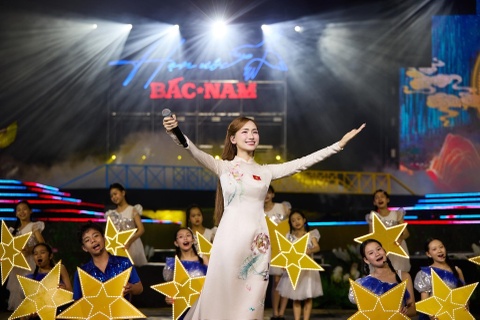 Thi duoc bao nhieu diem moi co the hoc nganh Van hoa tai Viet Nam? hinh anh