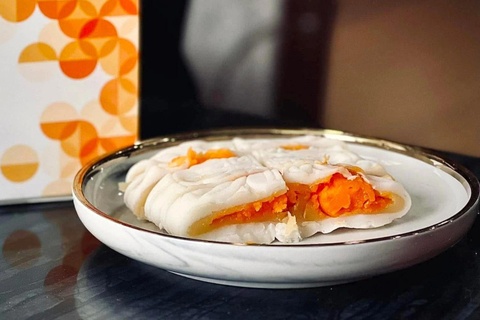 Giải mã chiếc bánh dẻo trứng muối 'hot' suốt 2 mùa Trung thu