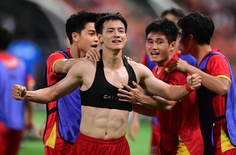 Ao la luon xuat hien o nhung chien thang quan trong cua Viet Nam hinh anh