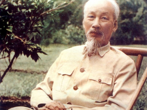 Chan dung Chu tich Ho Chi Minh qua trang sach hinh anh