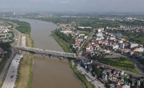 Ha Noi cam tat ca phuong tien luu thong cau Duong tu 22h toi 10/9 hinh anh